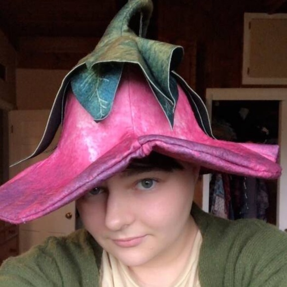 Fairy Flower Hat - Picture 6 of 9